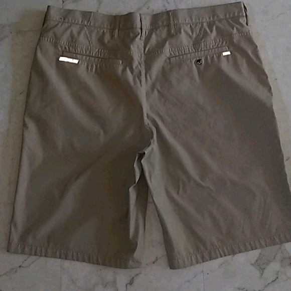 Hurley Other - Hurley Nike Dri-Fit golf shorts.